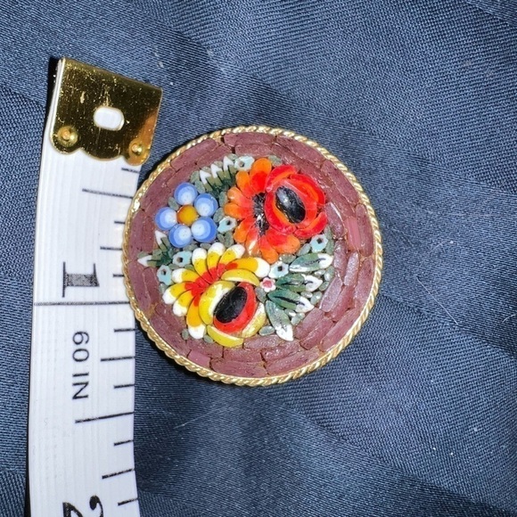 Vintage Italian mosaic pin, safety pin clasp - Picture 5 of 5